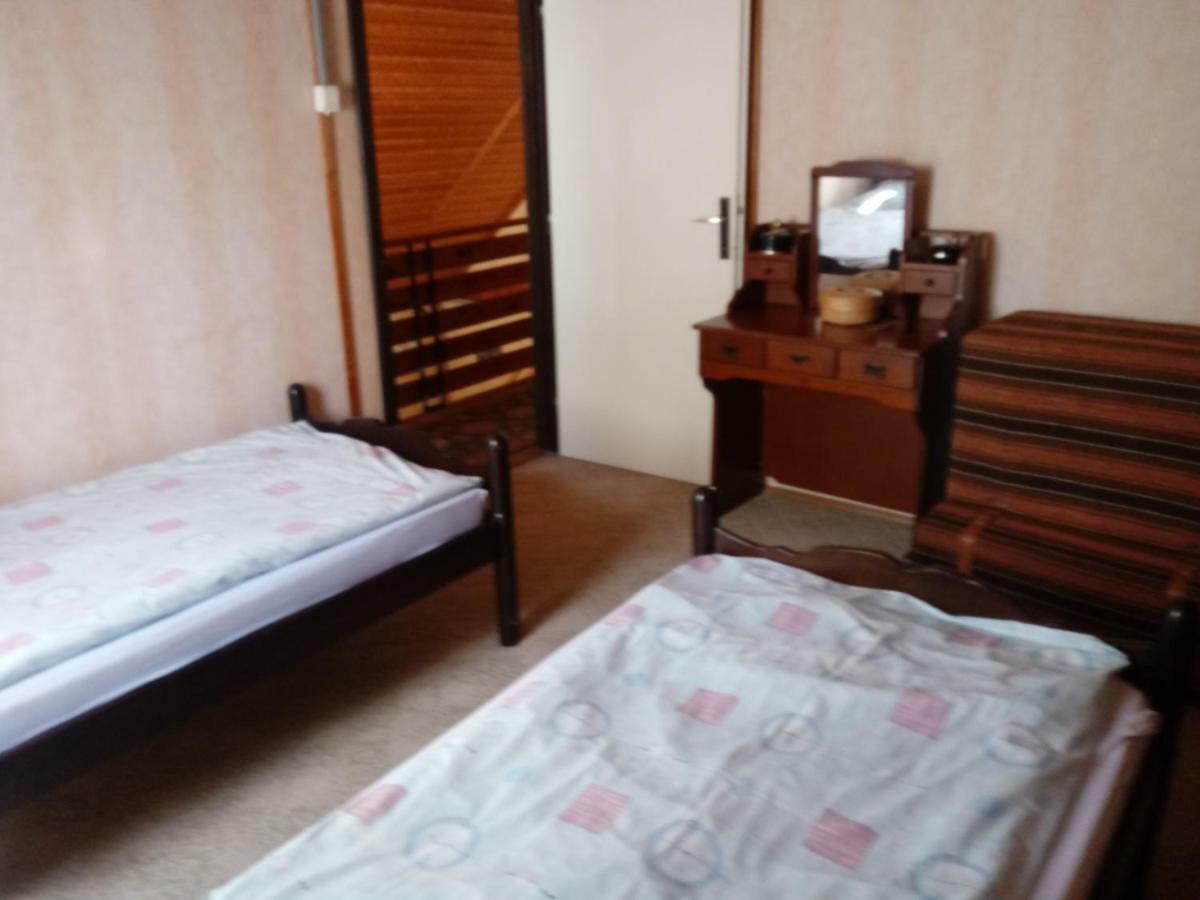 Apartman 3 Haloszobaval Buk Exterior photo